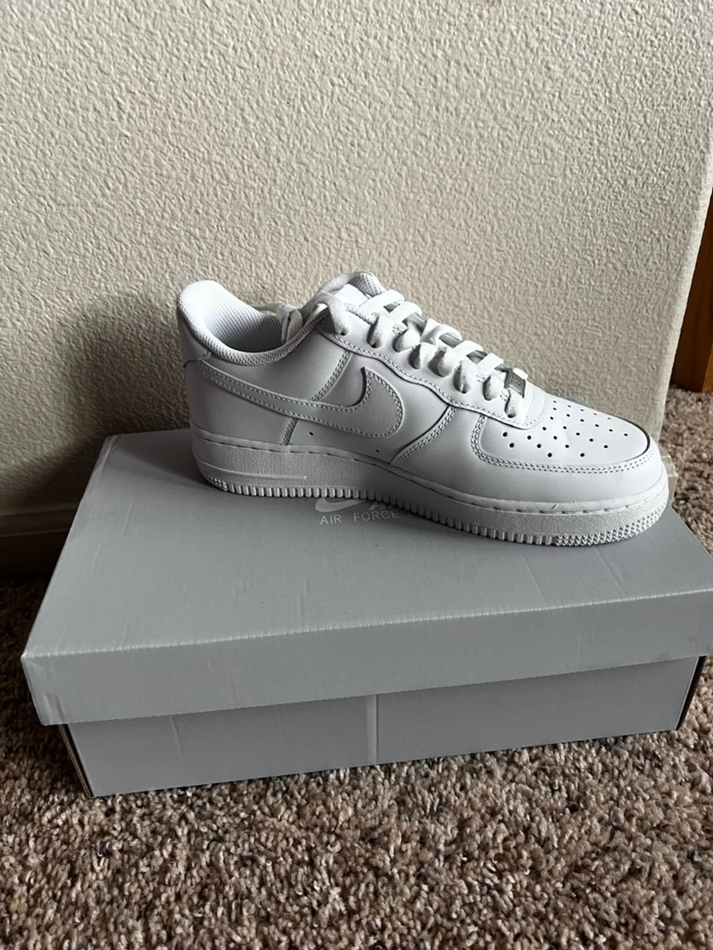 Nike WMNS Air Force 1 '07 Box - Gray and White - Picture 3 of 4